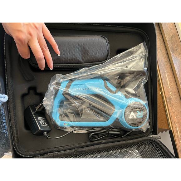 RecoveryVolt Percussive Therapy Deep Tissue Massager - Picture 3 of 4